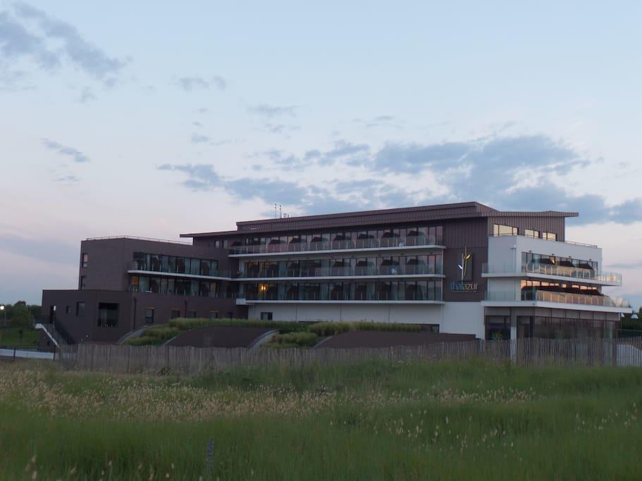 Flat 50m & Center * Cabourg